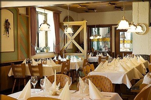 Hotel Bayerischer Hof ليندنبرغ ام الغو المظهر الخارجي الصورة